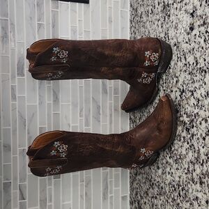 Brown Leather Cavender's Floral Embroidered Cowboy Boots sz 6 B western riding